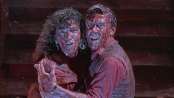 Кто это смотрит? За счет чего существуют трэшовые хорроры Кто это смотрит? За счет чего существуют трэшовые хорроры